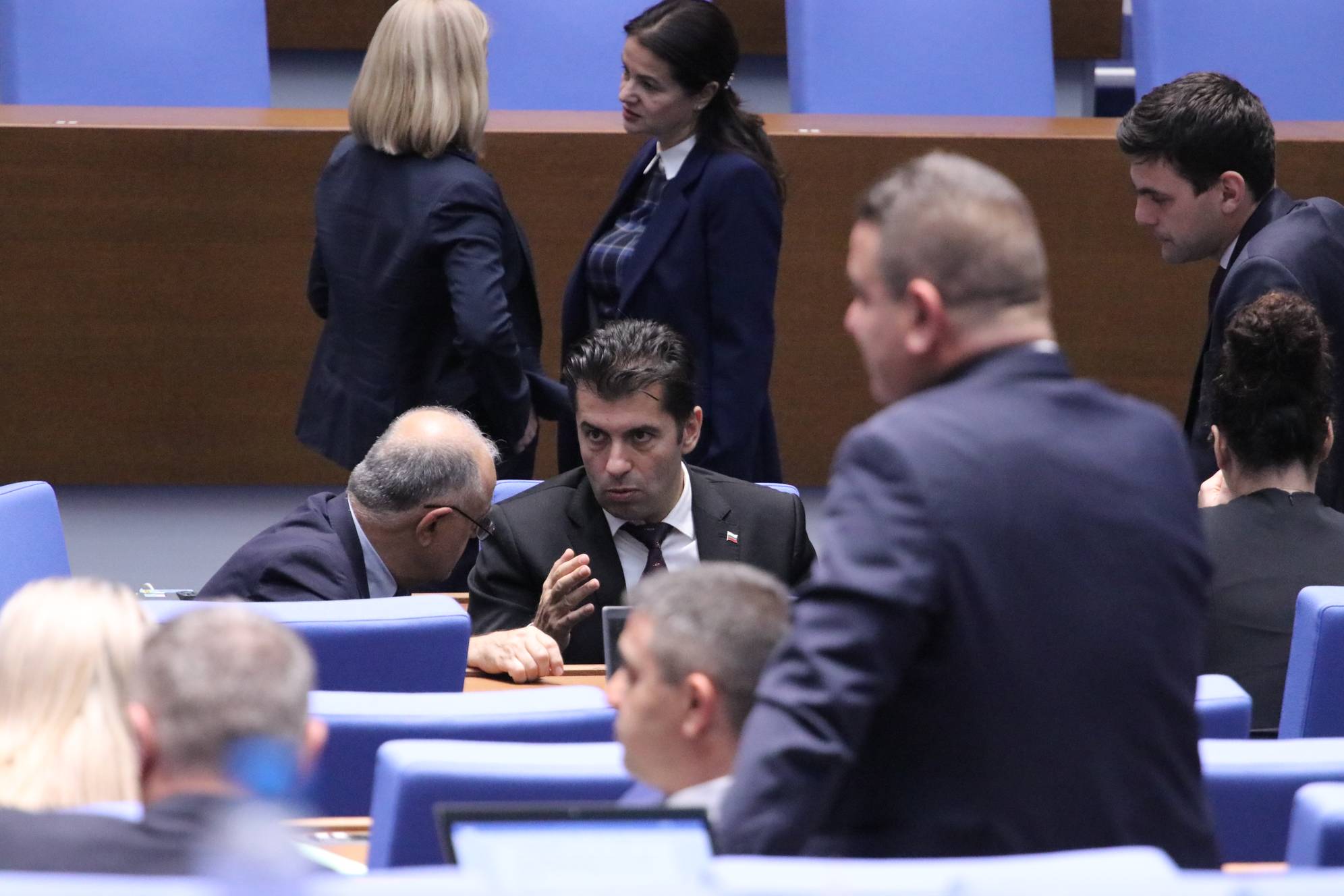  Кирил Петков 